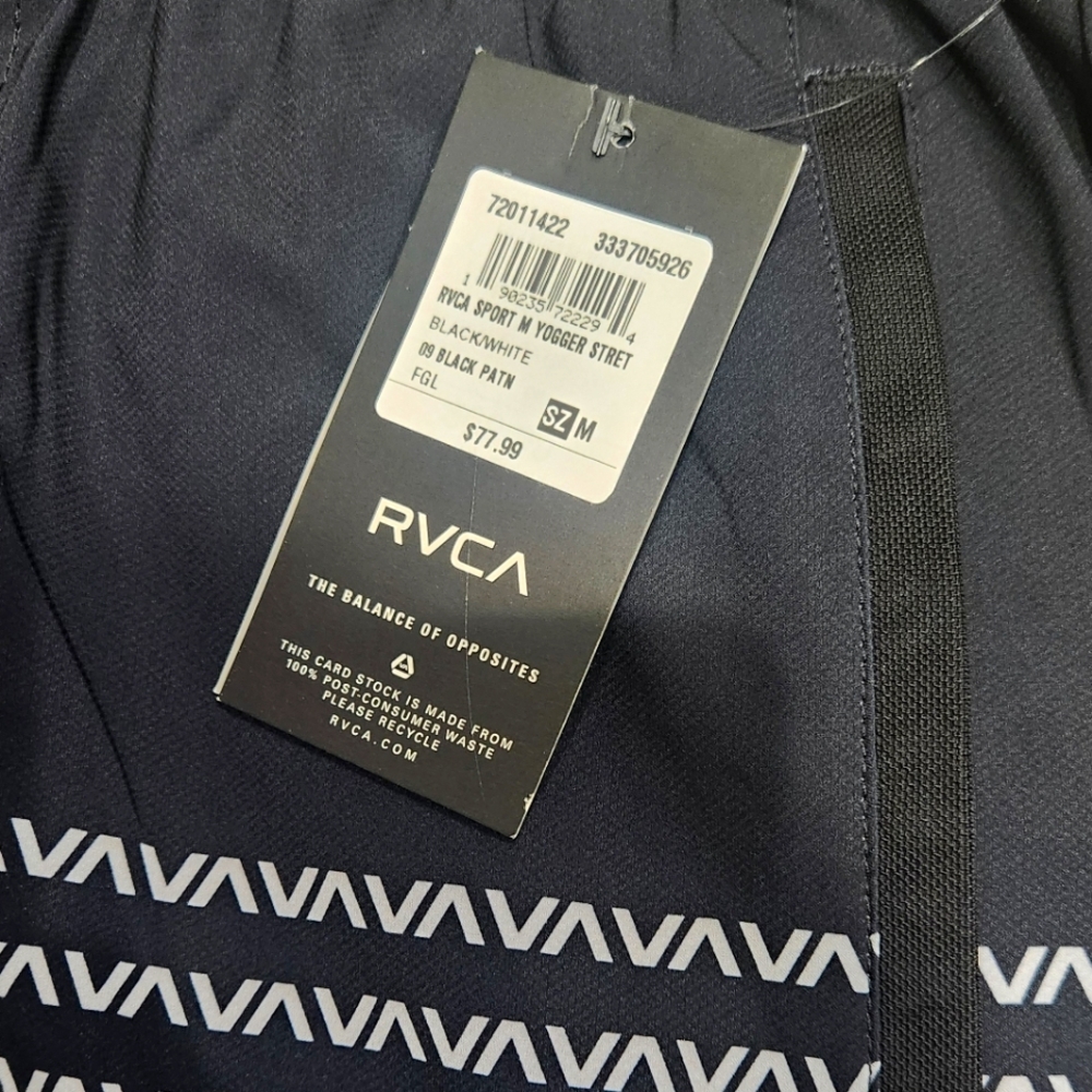 Mens RVCA shorts - Picture 3 of 3